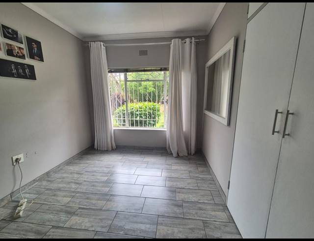 4 BEDROOM HOUSE FOR SALE IN BRACKENDOWNS